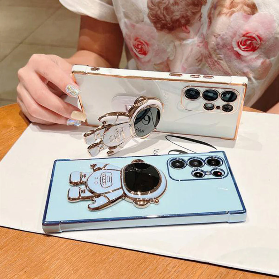Galaxy S22 Plus Luxurious Astronaut Bracket Case - Image 5