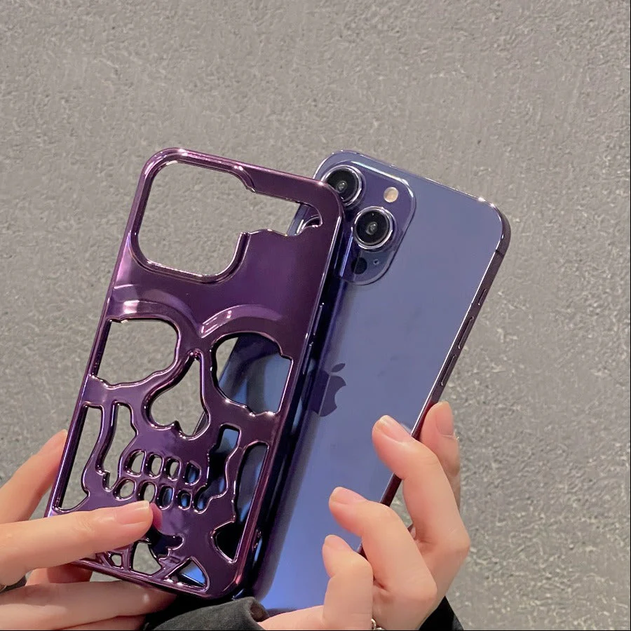 iPhone 14 Pro Hollow Skull Design Case - Image 4