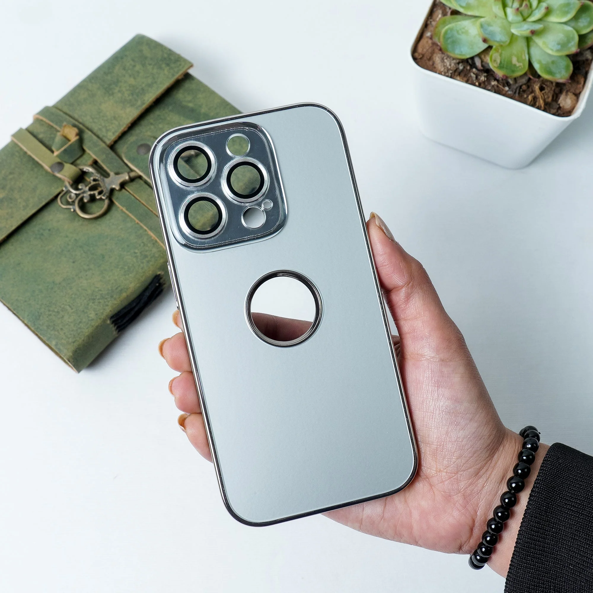 iPhone 14 Series luxury Logo Cut Back Case - Image 9