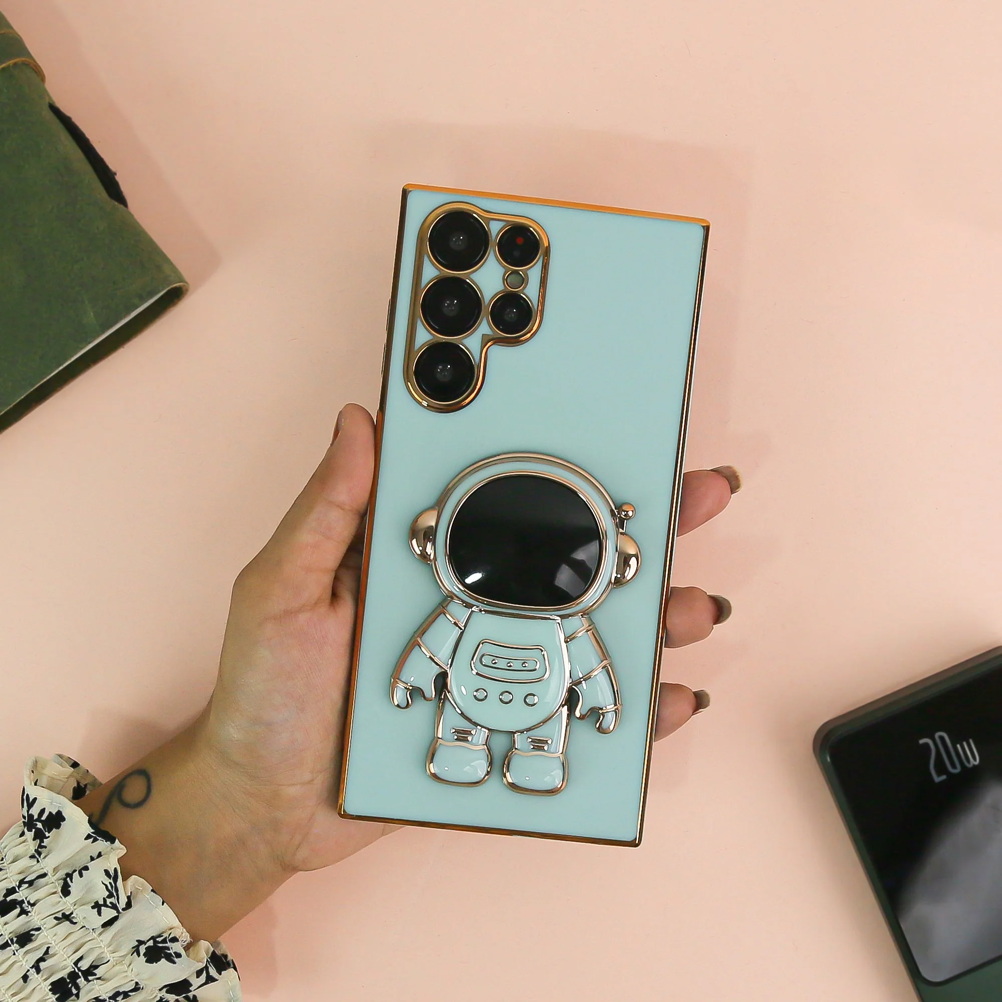 Luxurious Astronaut Bracket Phone Case - Samsung - Image 4